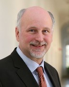 Se falsean las consecuencias del envejecimiento demogrfico? by Wofgang Lutz